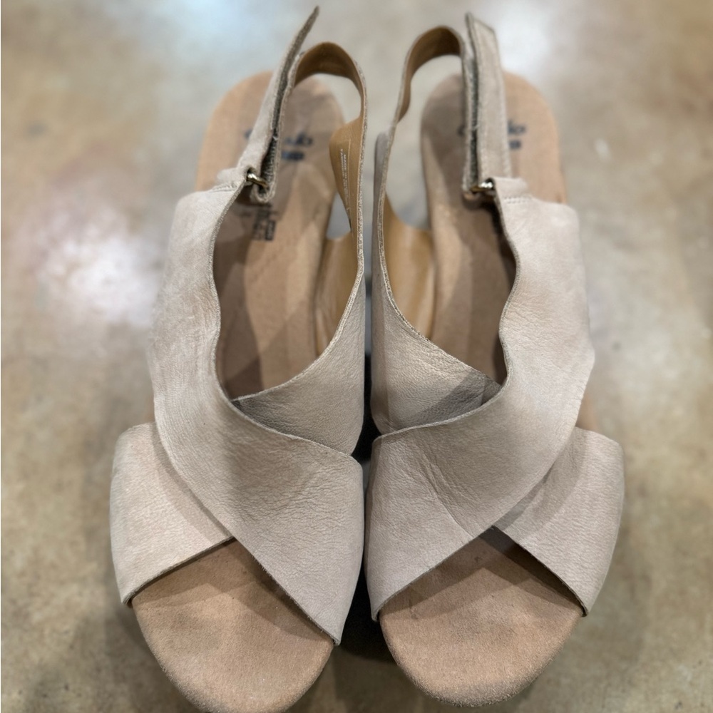 Clarks Cream Sandals with Criss-Cross Design